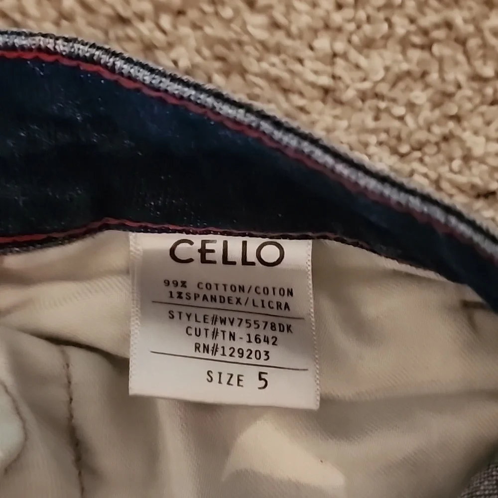 Jeans - Picture 4 of 4